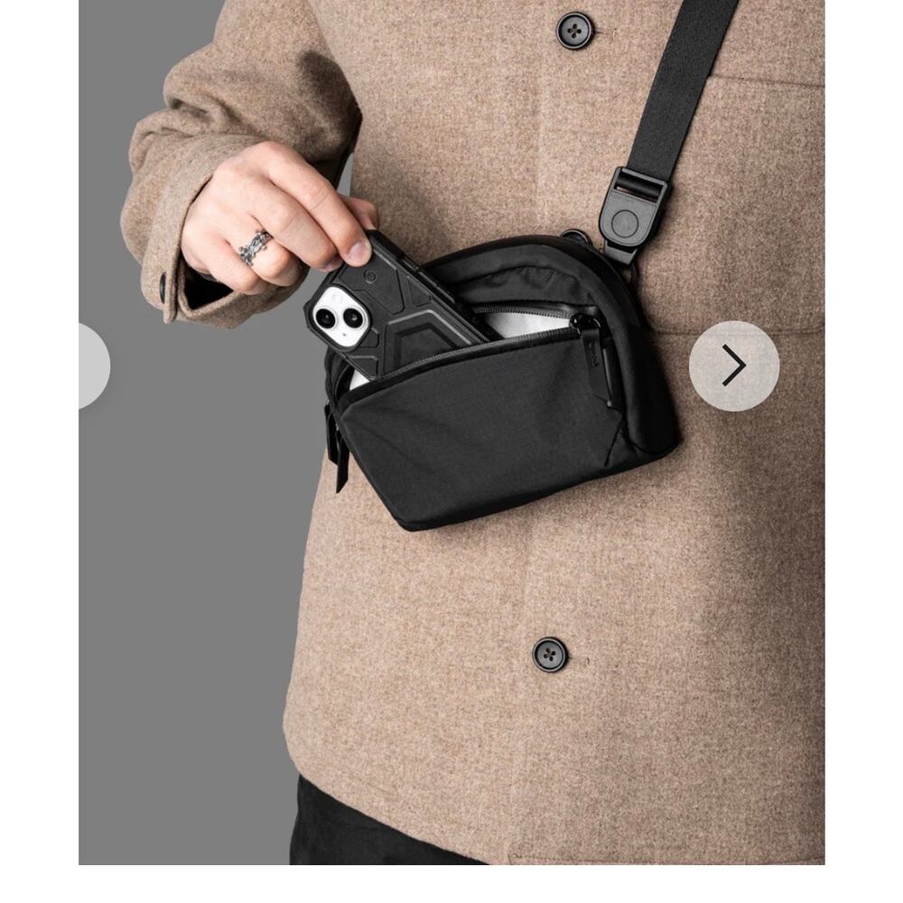 Alpaka Flight Sling 1L Axoflux 210D Black/Gray Crossbody Travel Bag NWT - Picture 5 of 12